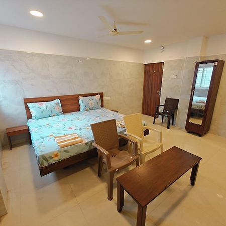 Hotel Salbala Inn - Near Airport Chennai Exteriör bild