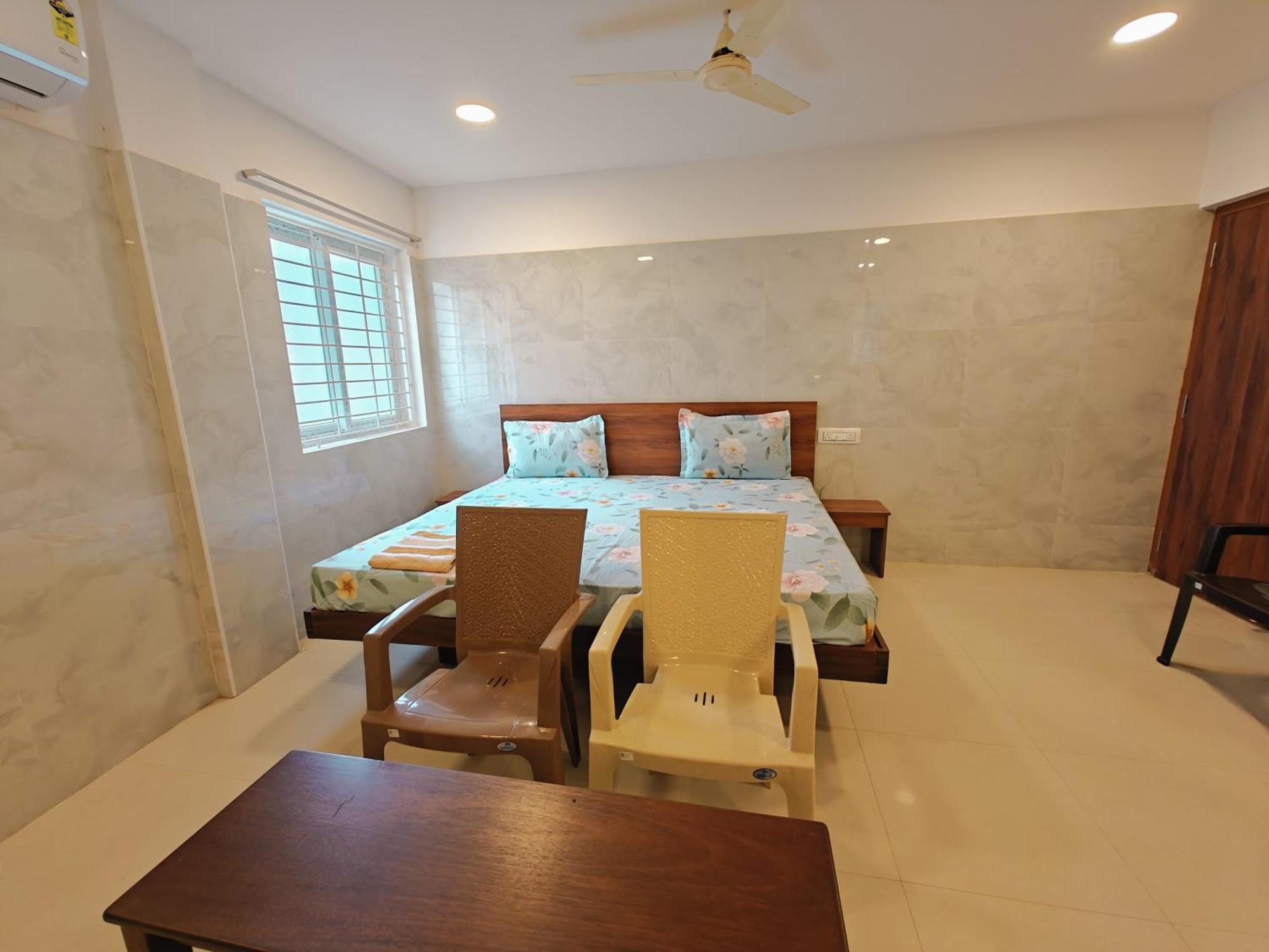 Hotel Salbala Inn - Near Airport Chennai Exteriör bild